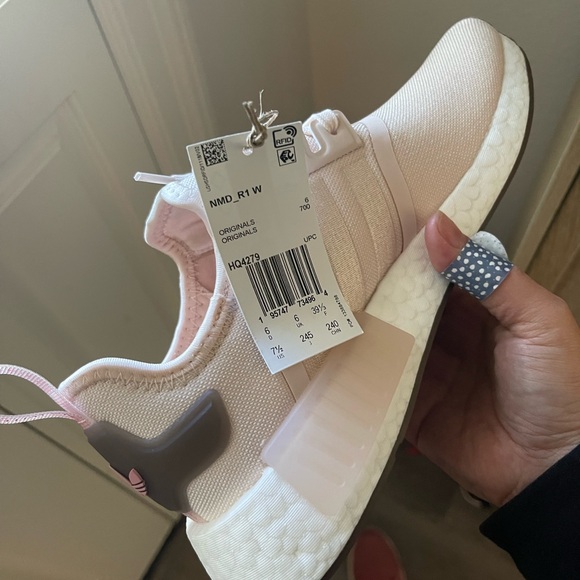 Adidas NMD_R1 - Picture 6 of 8